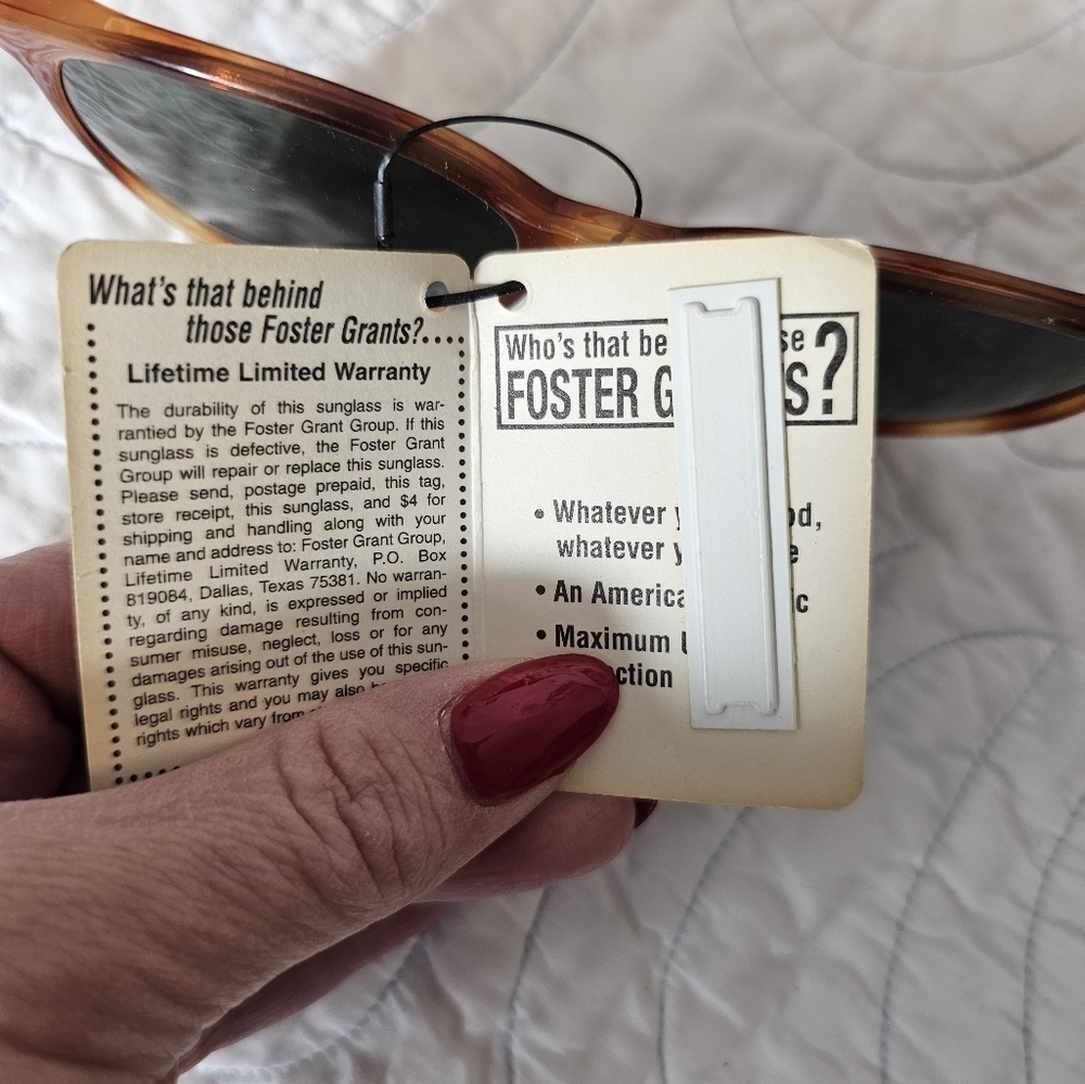Foster Grant Vintage Stylish Brown Round Sunglasses - Picture 6 of 7